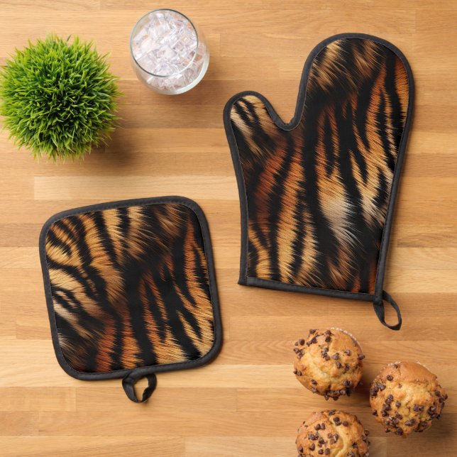 Orange Black Tiger Stripes Animal Print Oven Mitt & Pot Holder Set (Top Down)