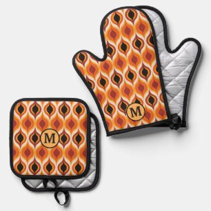 Orange Red Gold Abstract Flame Pattern Monogram Oven Mitt & Pot Holder Set