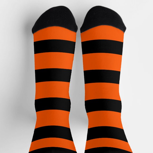 Orange stripes pattern socks (Top)