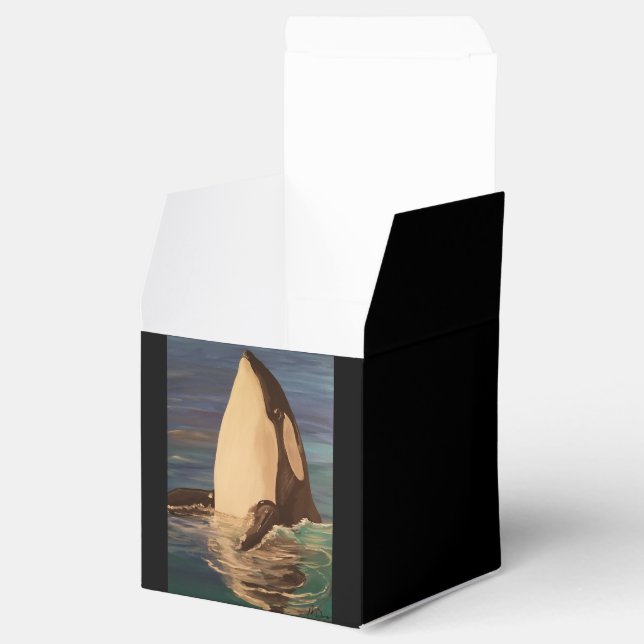 Orca favour box (Opened)