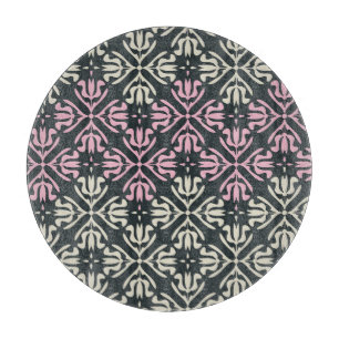 Ornamental Vintage: Seamless Elegant Design. Cutting Board