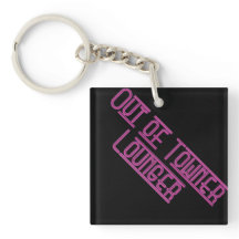 Out of Towner Lounger Keychain Pink/black