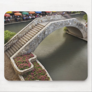 Outdoor cafe along River Walk and bridge over Mouse Pad