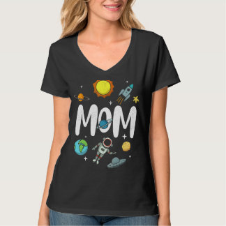 Outer This World Space Mum Mother's Day Party Desi T-Shirt