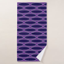 Oval Purple Chain Pattern