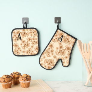 Oven Mitt and Pot Holders Monogram Oven Mitt & Pot Holder Set