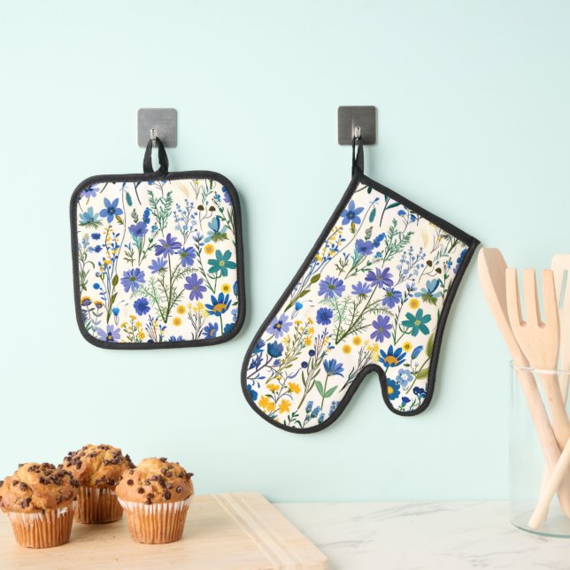 Oven Mitt and Pot Holders Oven Mitt & Pot Holder Set (Insitu(Hanging))