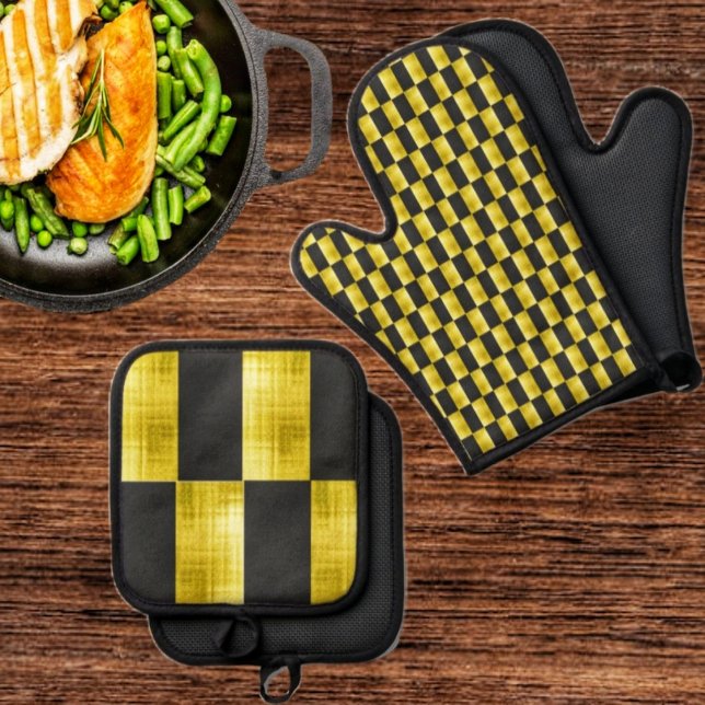 Oven Mitt and Pot Holders Oven Mitt & Pot Holder Set (This oven mitt and pot holder set, us just right for that gourmet cook!)