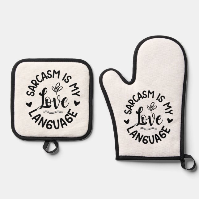 Oven Mitt and Pot Holders Oven Mitt & Pot Holder Set (Front)