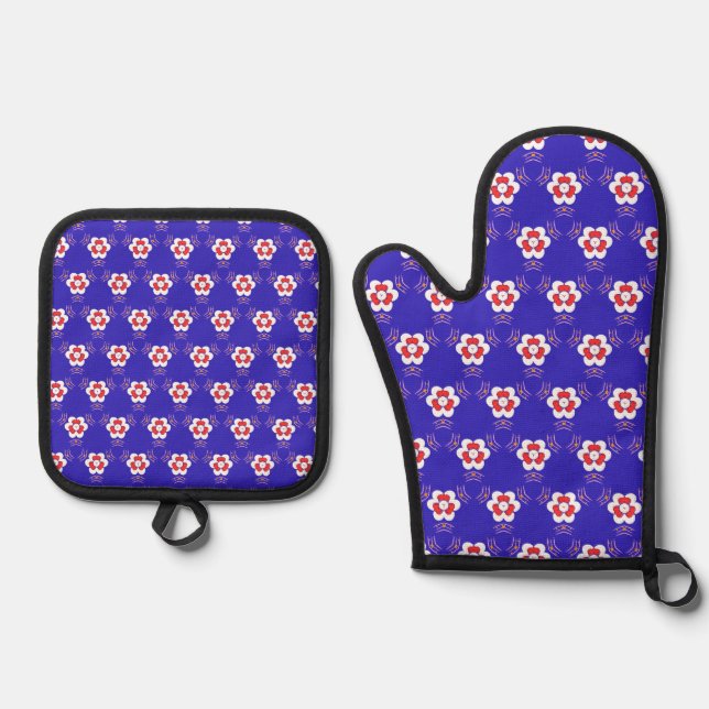 Oven Mitt and Pot Holders With Flowers  Oven Mitt & Pot Holder Set (Front)