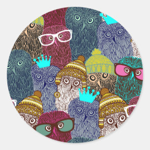 Owl in crown classic round sticker