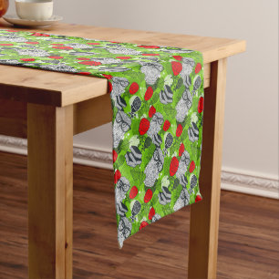 Owl in red roses long table runner