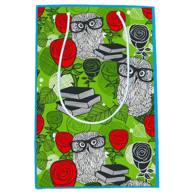 Owl in red roses medium gift bag (Front)
