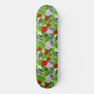 Owl in red roses skateboard