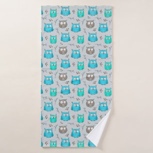 Owl pattern non repeating bath towel