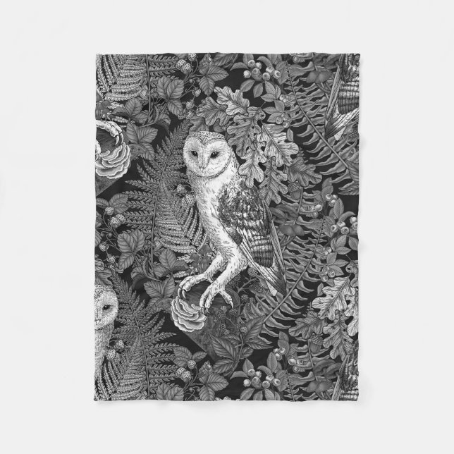 Owls, ferns, oak and berries 4 fleece blanket (Front)