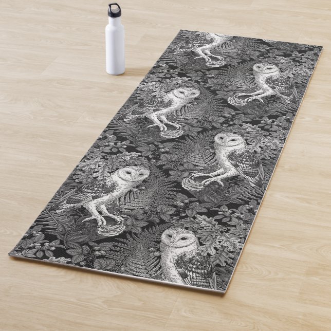 Owls, ferns, oak and berries 4 yoga mat (In Situ)