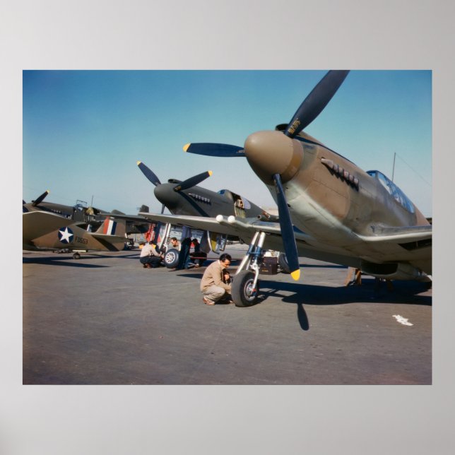 P-51 Mustangs Poster (Front)