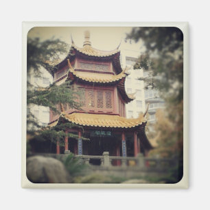 Pagoda magnet