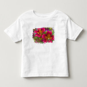 Painted tongue close-ups of their blooms - toddler T-Shirt
