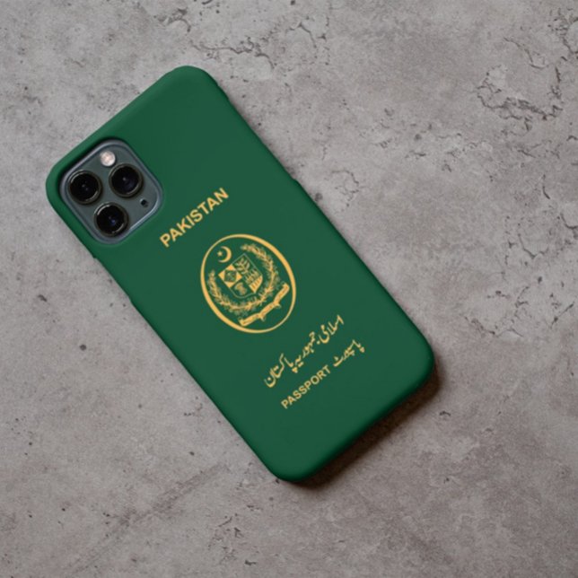 Pakistan Travel Passport Print Souvenir Case-Mate iPhone Case (Creator Uploaded)