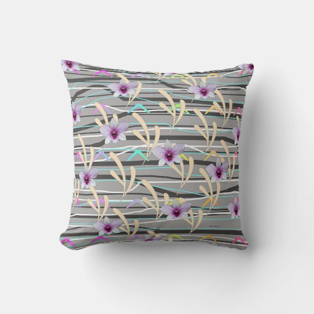 Pale Leaf Gray Pattern Purple Center Floral  Cushion (Front)