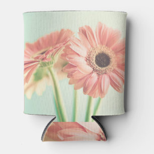 Pale Pink Flowers: Duo Close-Up Can Cooler