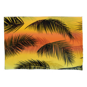Palm tree leaves: seamless pattern. pillowcase