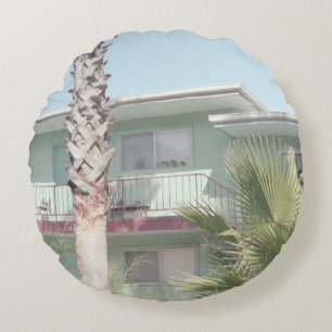 PALM TREE NEAR WHITE CONCRETE HOUSE ROUND CUSHION