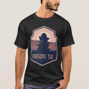 Pangong Tso night stargazing � Ladakh T-Shirt