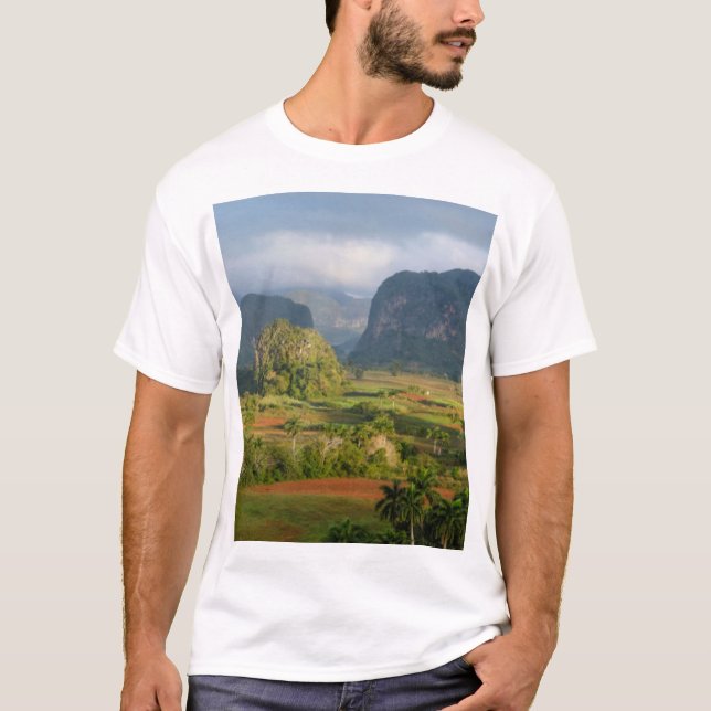 Panoramic valley landscape, Cuba T-Shirt (Front)