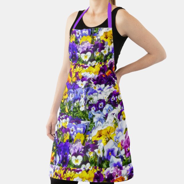 Pansies Apron (Insitu)