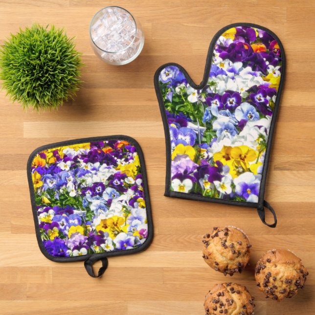 Pansies Oven Mitt & Pot Holder Set (Top Down)