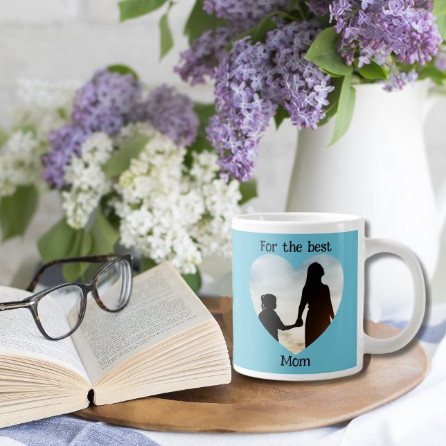 Para la Mejor Mamá Bilingual Mother's Day Heart Large Coffee Mug (Blue mug para la mejor mama Bilingual text, personalized and custom giant mug. multlingual project)