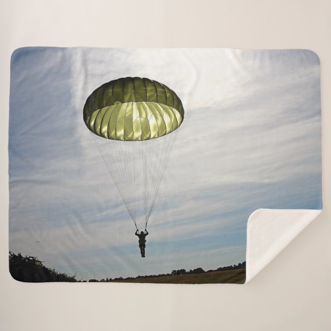 PARATROOPER SHERPA BLANKET (Front (Horizontal))