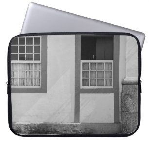 PARATY - THE HISTORY OF BRAZIL LAPTOP SLEEVE