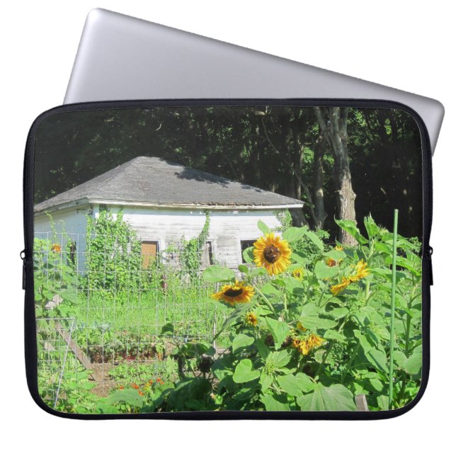 Parmelee Farm Laptop Sleeve (Front)