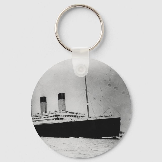 Passenger Liner Steamship RMS Titanic Key Ring (Front)