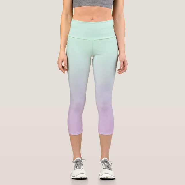 Pastel Aesthetic Mint And Lilac Gradient Ombre Capri Leggings (Front)