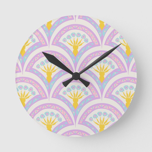 Pastel coloured shell pattern round clock (Front)