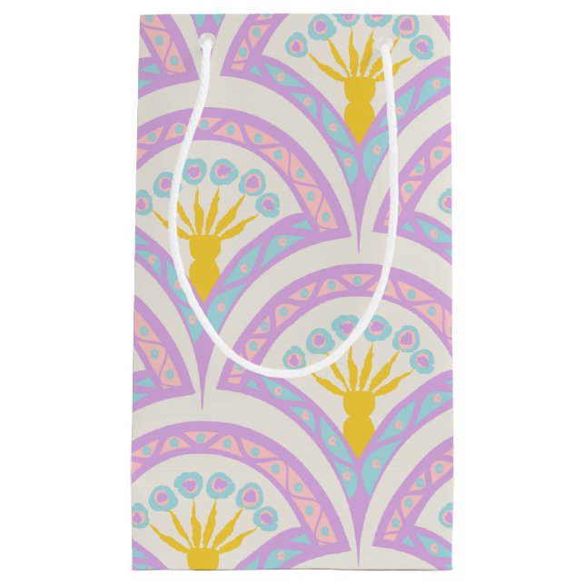 Pastel coloured shell pattern small gift bag (Front)