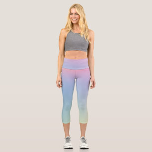 Pastel Gradient Vintage Pattern Capri Leggings