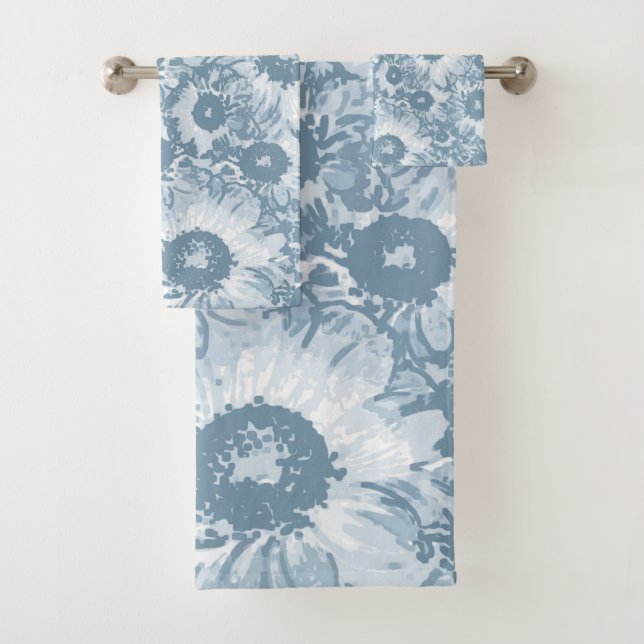 Pastel Grey Navy Floral Pattern Bath Towel Set (Insitu)