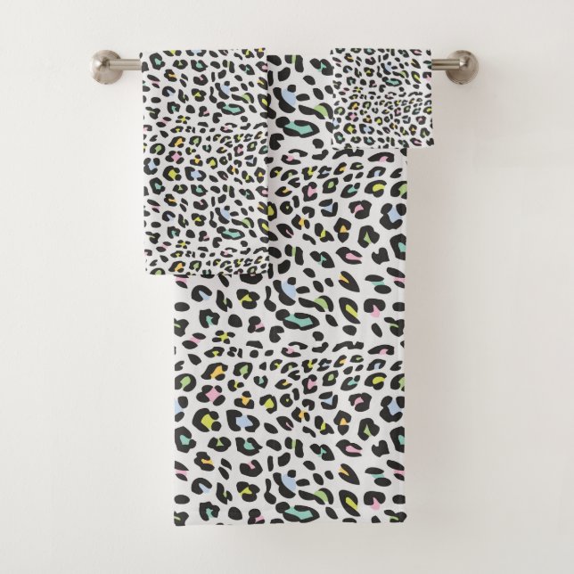 Pastel Leopard Spot Pattern Bath Towel Set (Insitu)