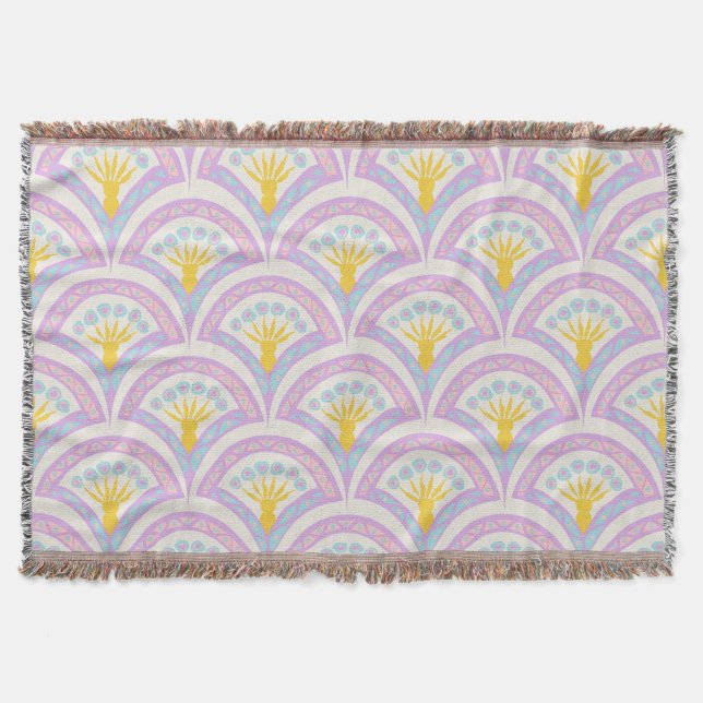 Pastel Scallop Pattern Throw Blanket (Front)