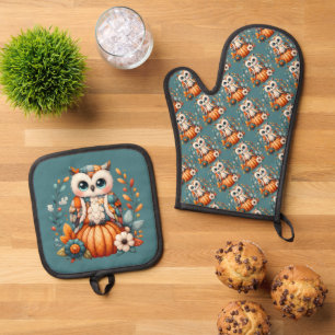 Patchwork Owl on Pumpkin — Cottagecore Fall Oven Mitt & Pot Holder Set