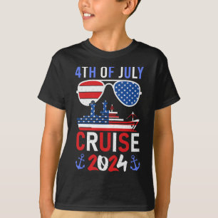 Patriotic 4th Of July Cruise 2024 Family Squad Mat T-Shirt