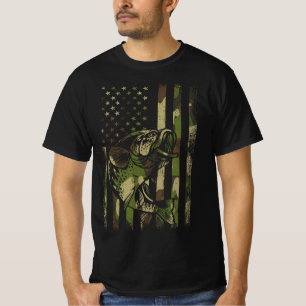 Patriotic Camo Fishing American Flag Bass Fishing T-Shirt