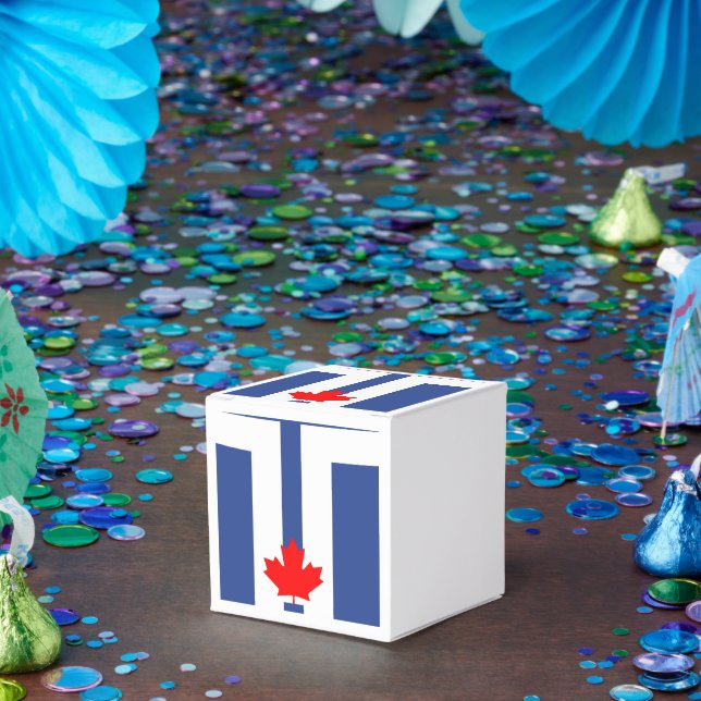 Patriotic favour box with Flag of Toronto (Party)