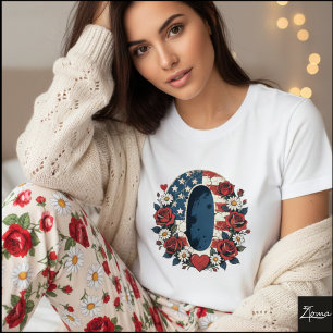 Patriotic Floral Letter O Wreath Design T-Shirt